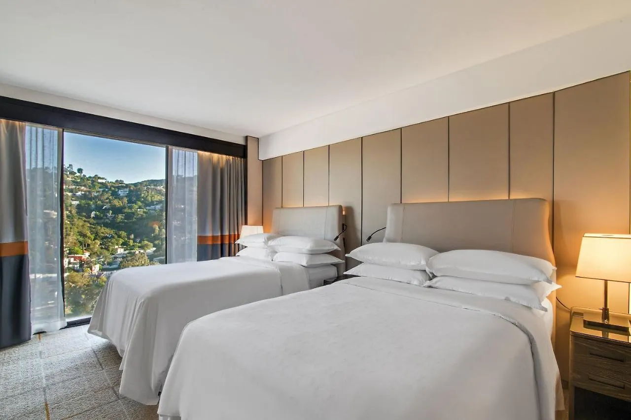Sheraton Universal Лос-Анджелес