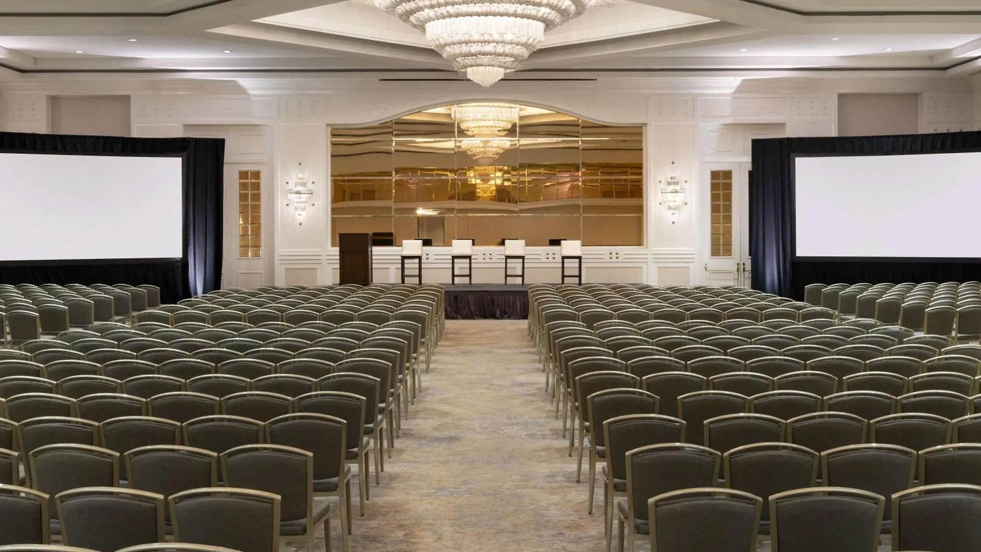 Sheraton Universal Лос-Анджелес